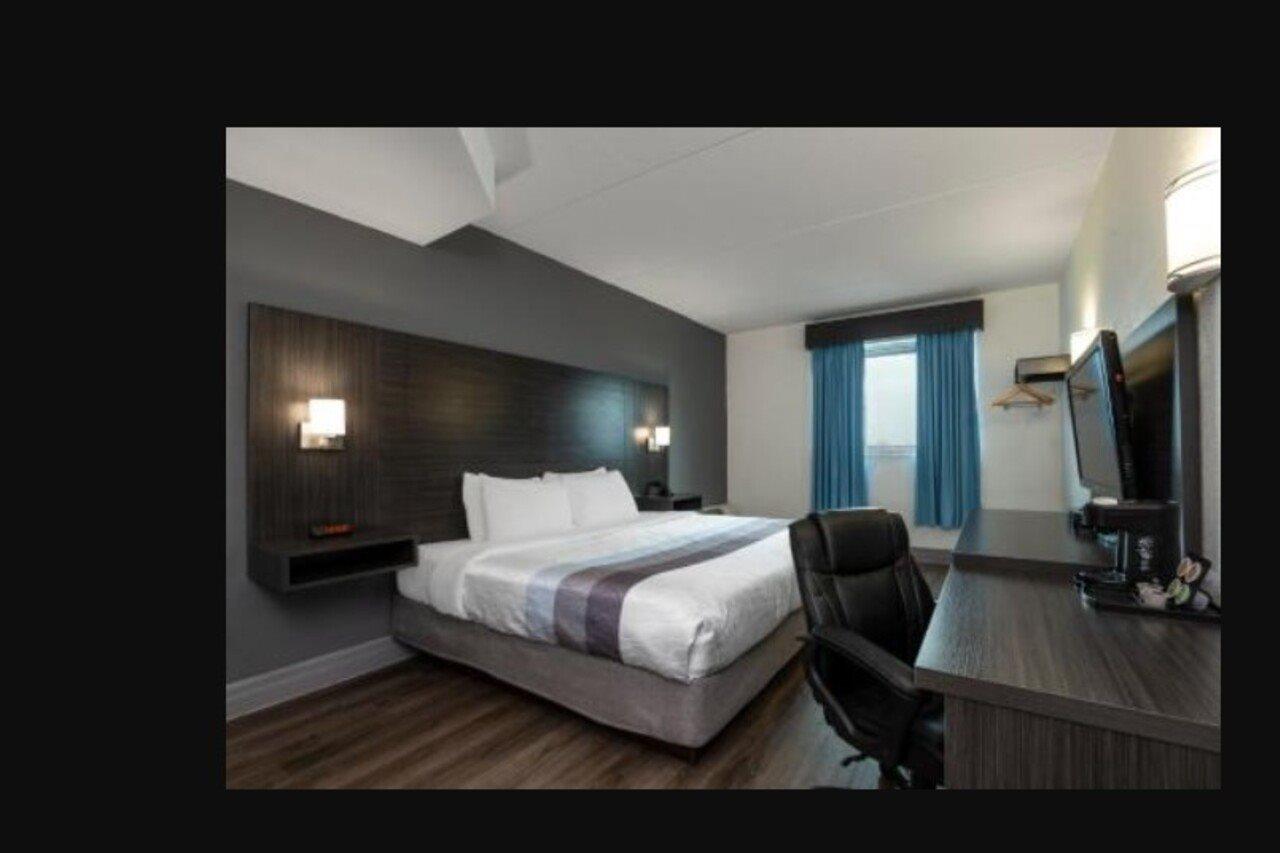 Comfort Hotel Niagara Falls Exterior photo